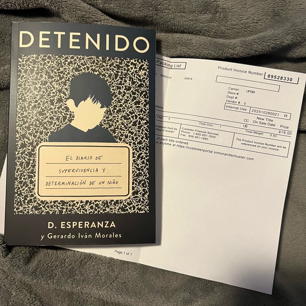 “Detenido” Paperback Book (Spanish Edition of the Book “Detained”)